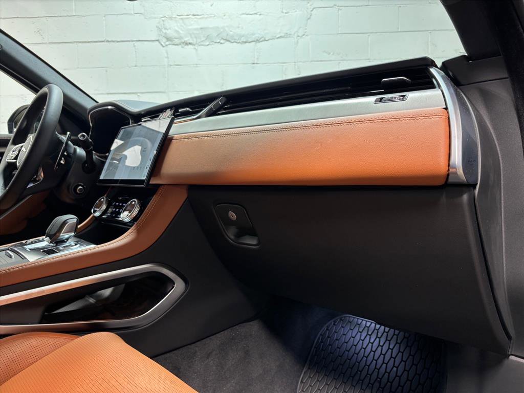 New 2026 Jaguar F-PACE R-Dynamic S image 31