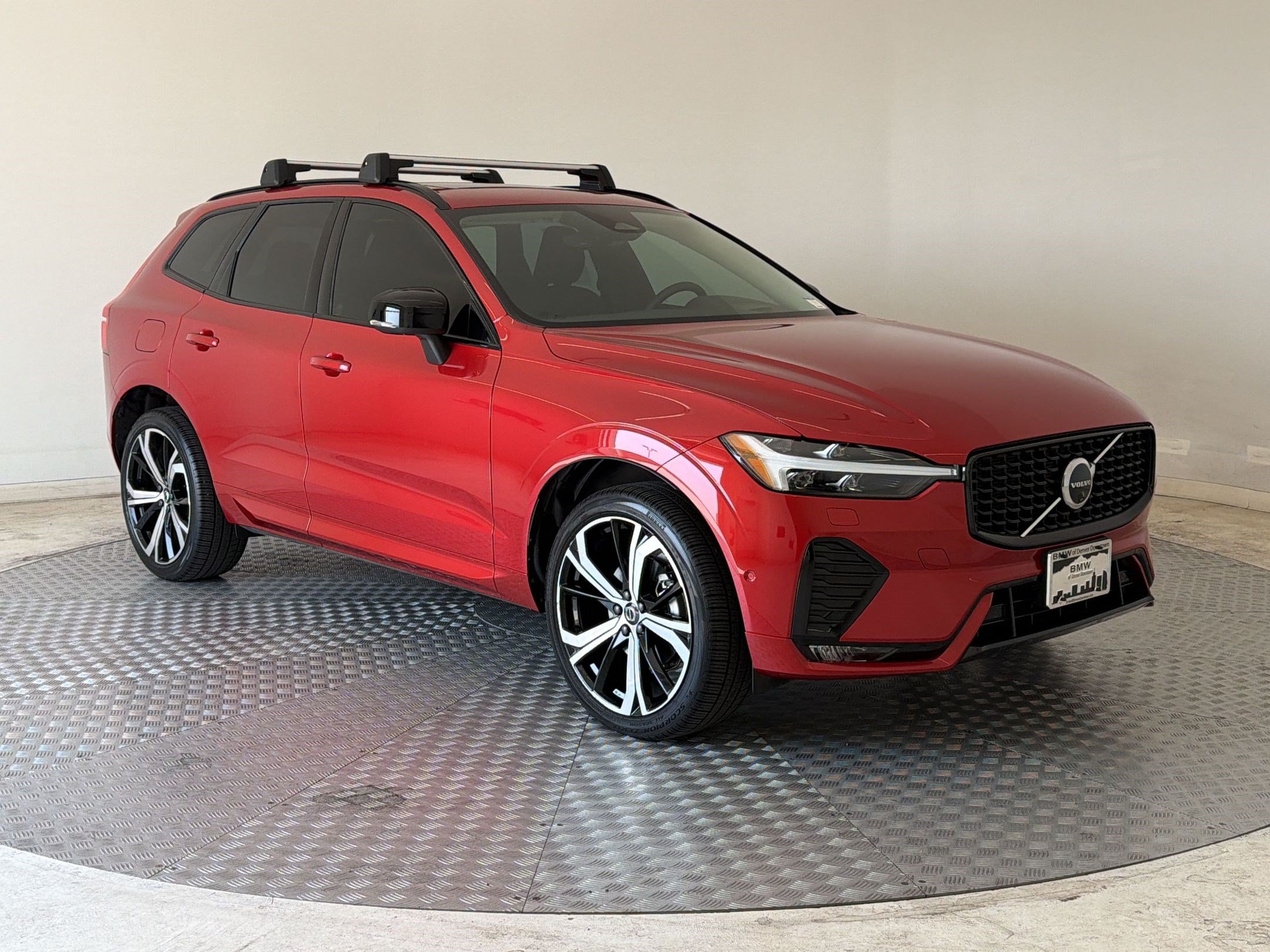 Used 2024 Volvo XC60 B5 Ultimate w/ Protection Package Premier AWD/4WD image 7