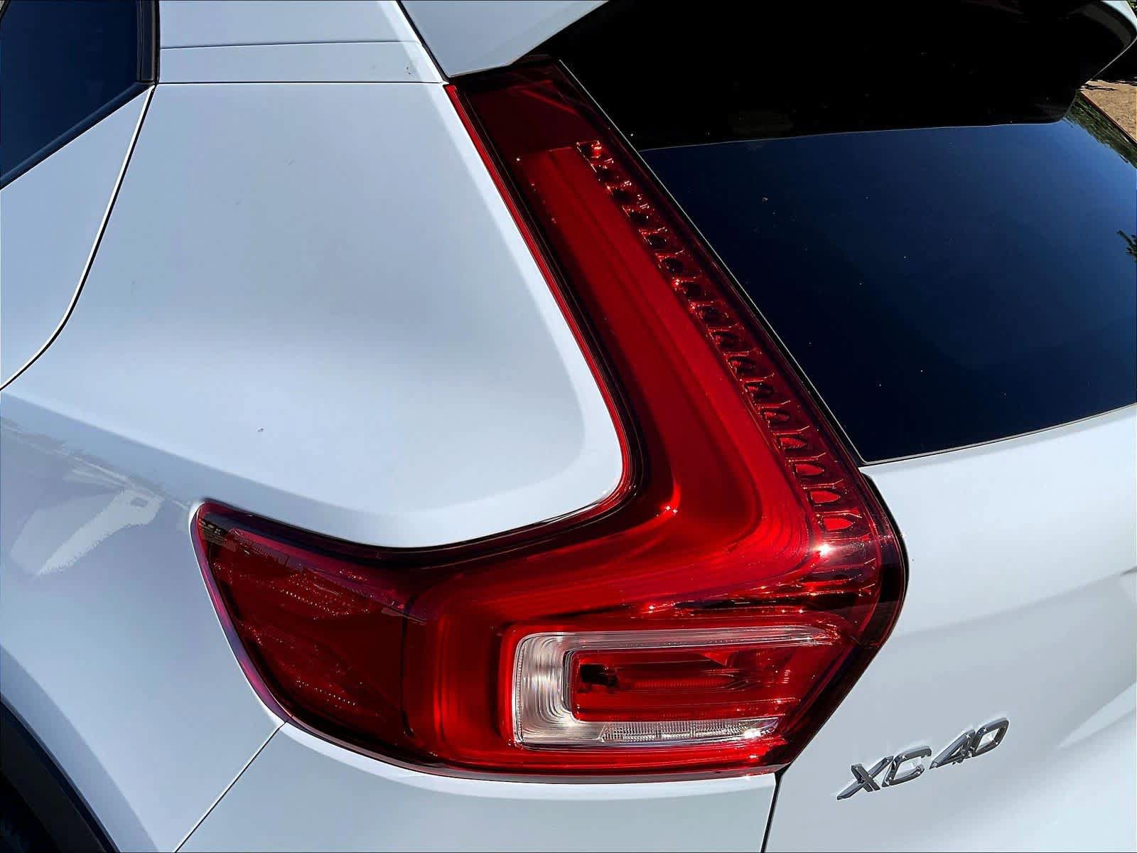 New 2026 Volvo XC40 B5 Plus w/ Protection Package Premier AWD/4WD image 25