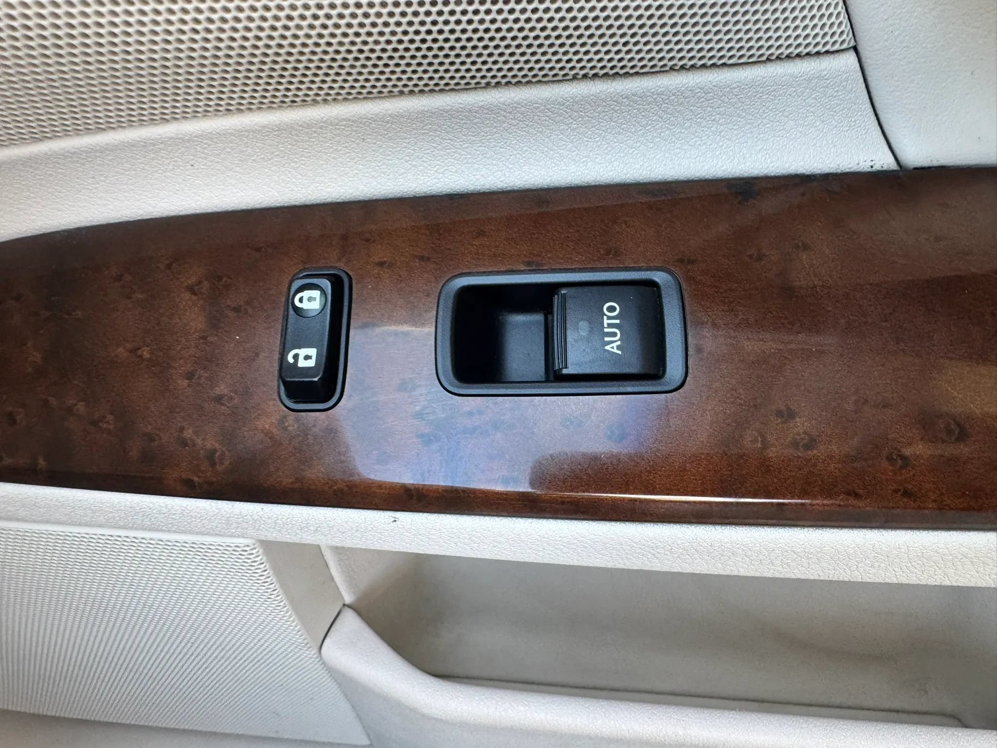Used 2012 Lexus IS 350C RWD image 43