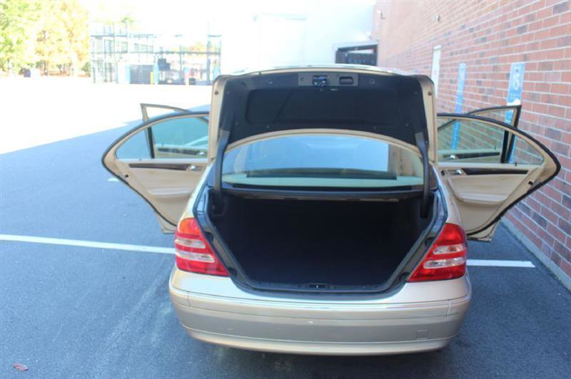 Used 2003 Mercedes-Benz C 240 4MATIC Sedan image 19