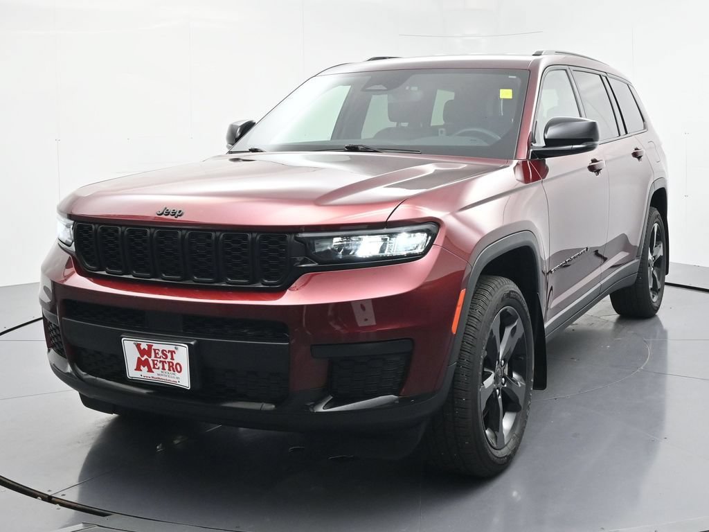 Used 2023 Jeep Grand Cherokee L Laredo AWD/4WD image 2
