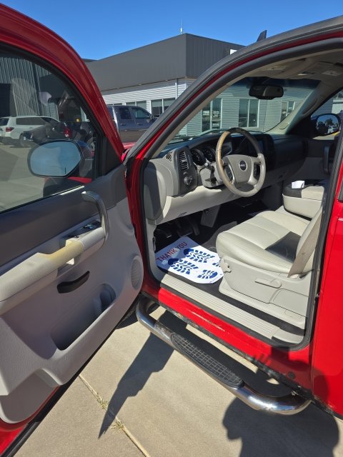 Used 2008 GMC Sierra 1500 4x4 Regular Cab image 9