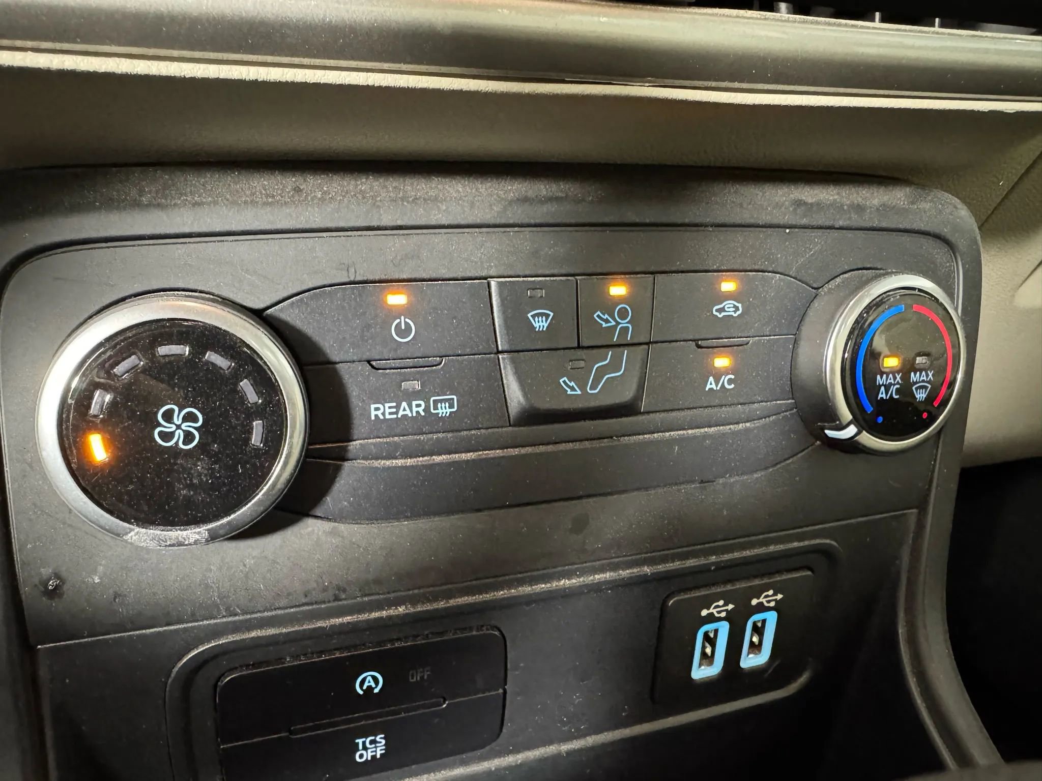 Used 2021 Ford EcoSport S image 19