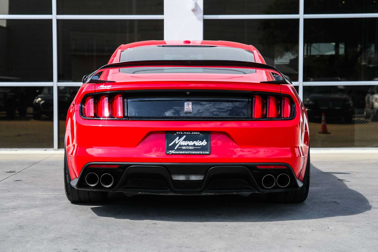 Used 2016 Ford Mustang Shelby GT350 w/ Technology Package RWD image 12