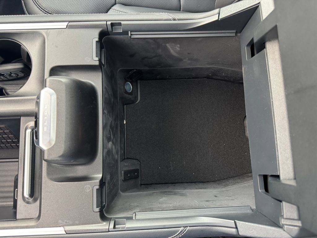 Used 2025 Ford Expedition Platinum w/ Driver's Package image 39