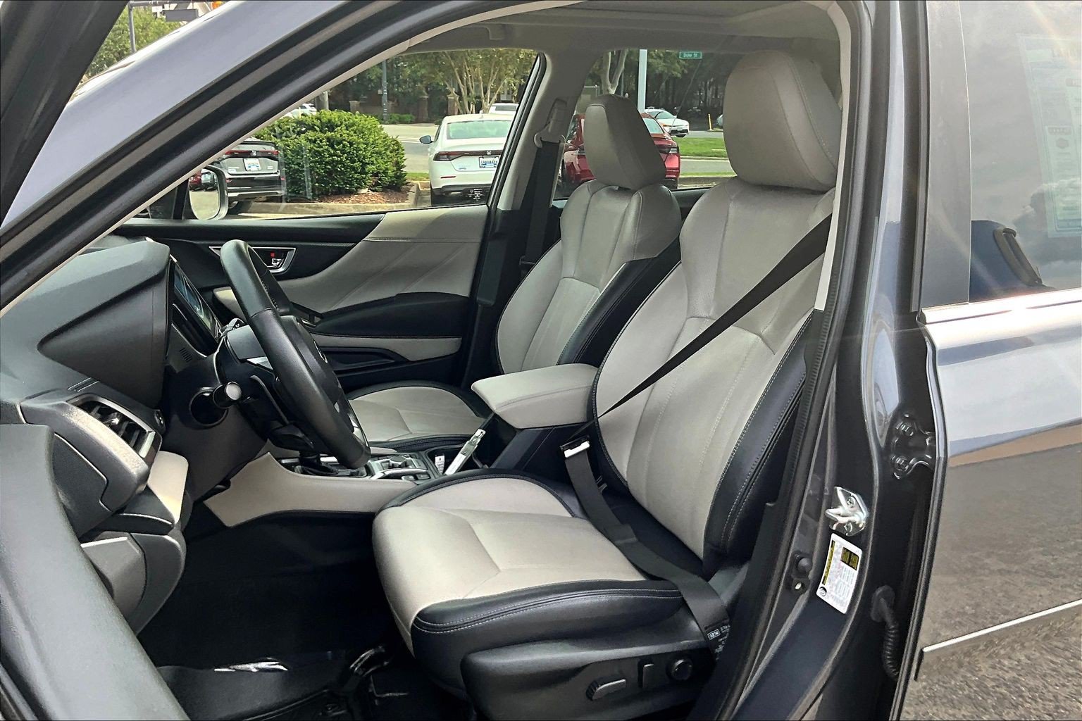 Used 2022 Subaru Forester Limited AWD/4WD image 27