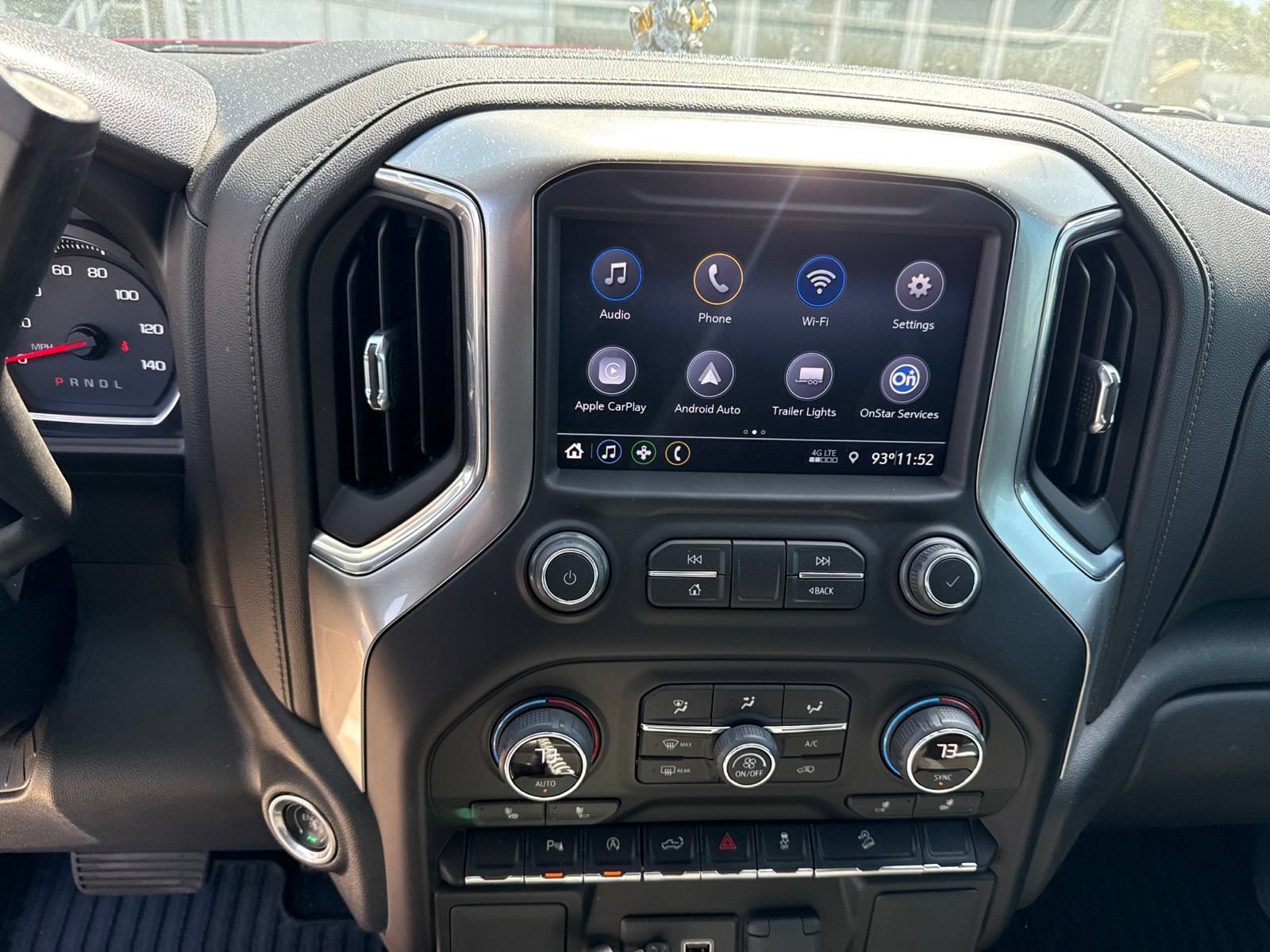 Used 2022 Chevrolet Silverado 1500 LT w/ Z71 Off-Road Package AWD/4WD image 28