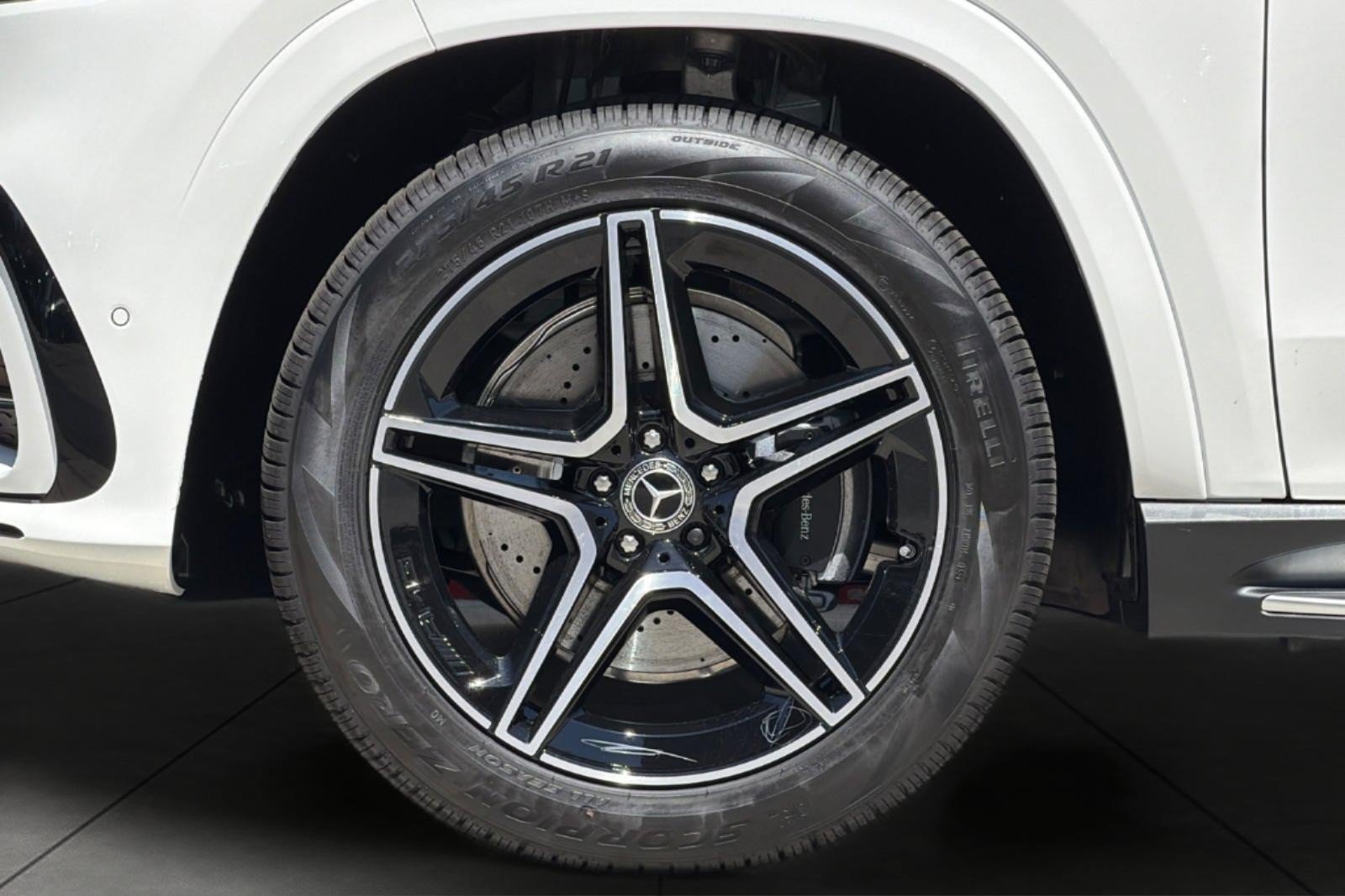 New 2026 Mercedes-Benz GLS 450 4MATIC image 27