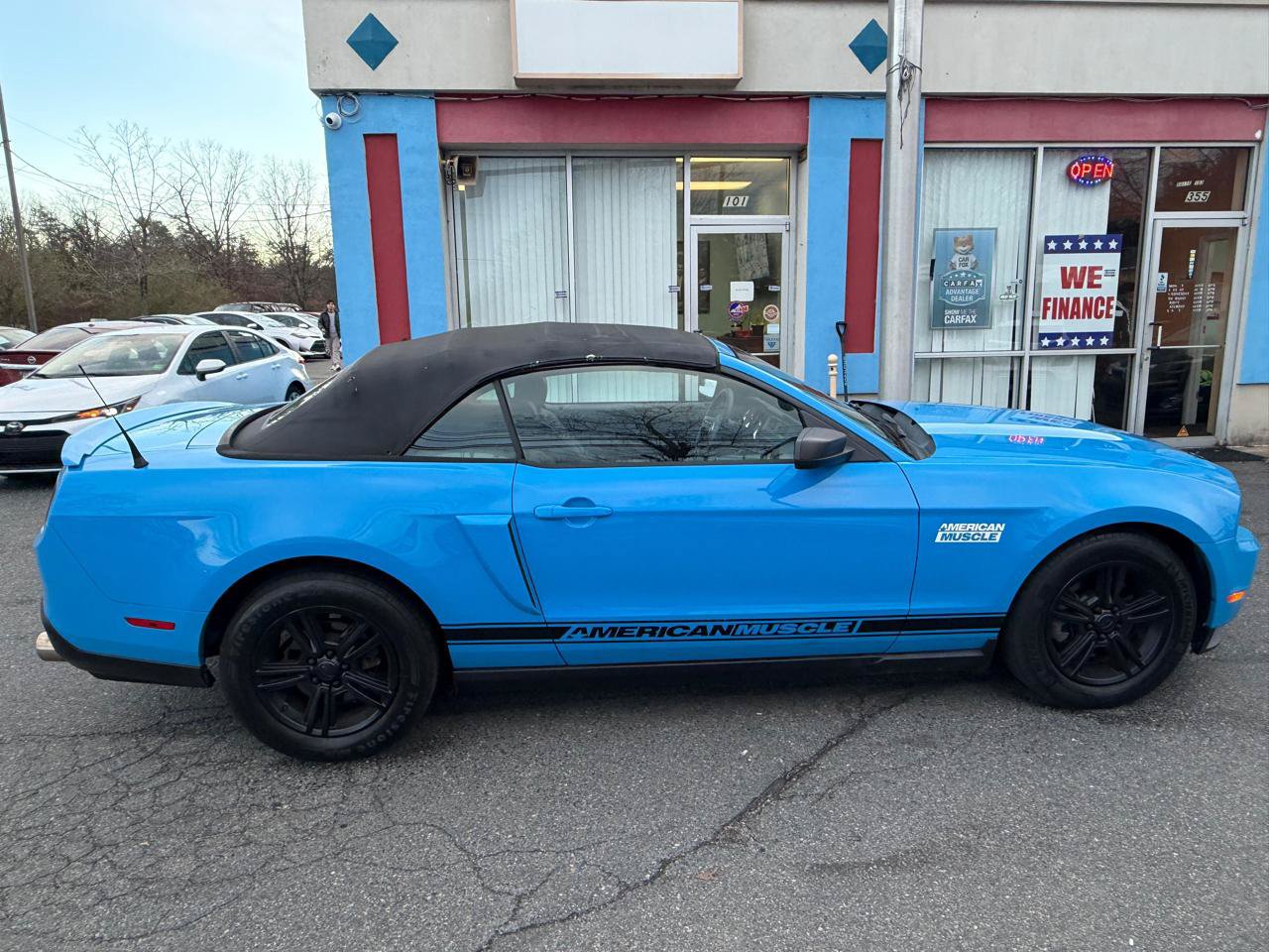 Used 2012 Ford Mustang V6 Convertible RWD image 8