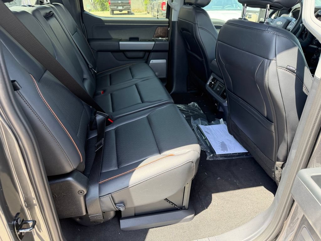 New 2026 Ford F350 Lariat w/ FX4 Off-Road Package AWD/4WD image 17