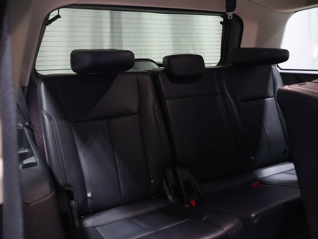 Used 2024 Ford Expedition XLT image 23