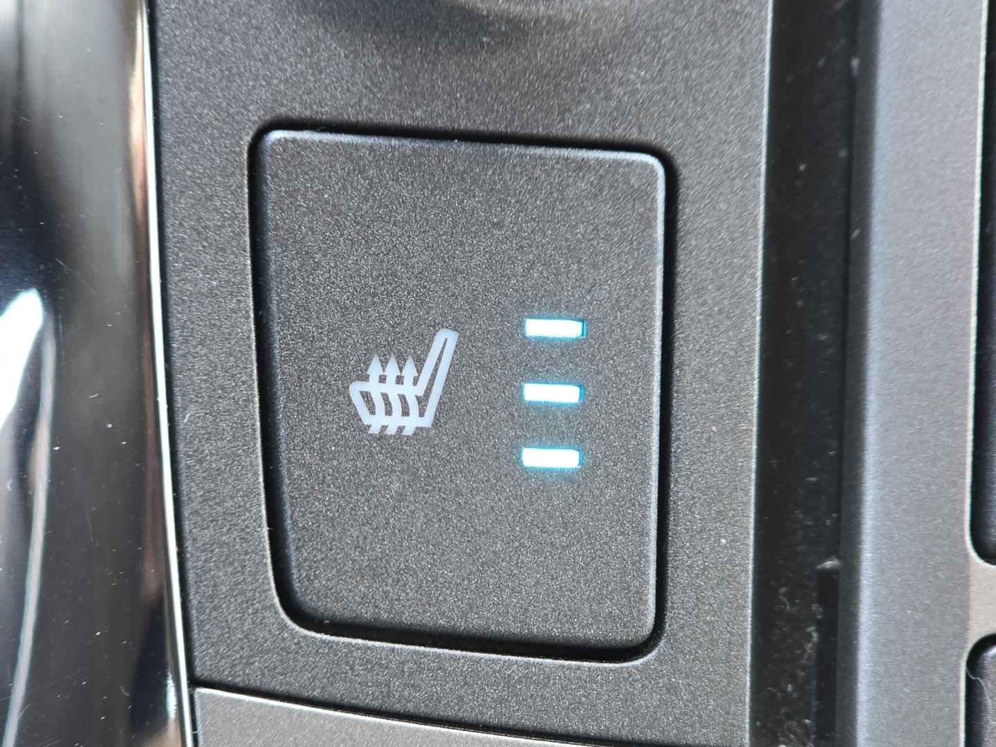 Used 2013 Buick LaCrosse Leather image 8