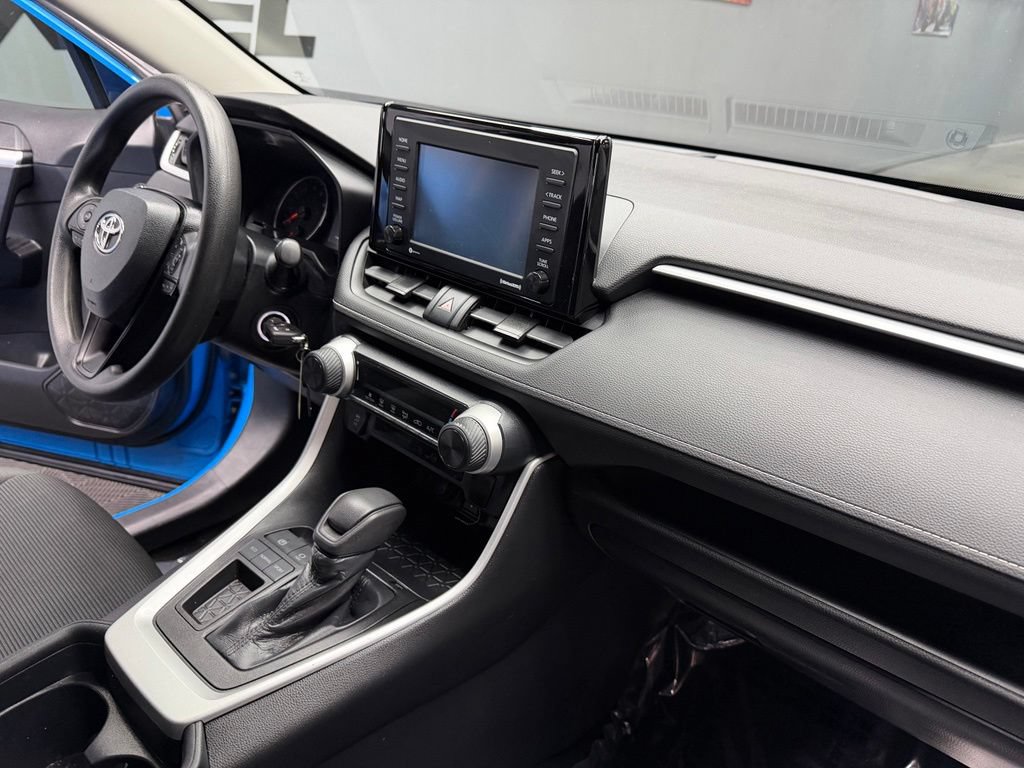 Used 2020 Toyota RAV4 LE FWD image 48