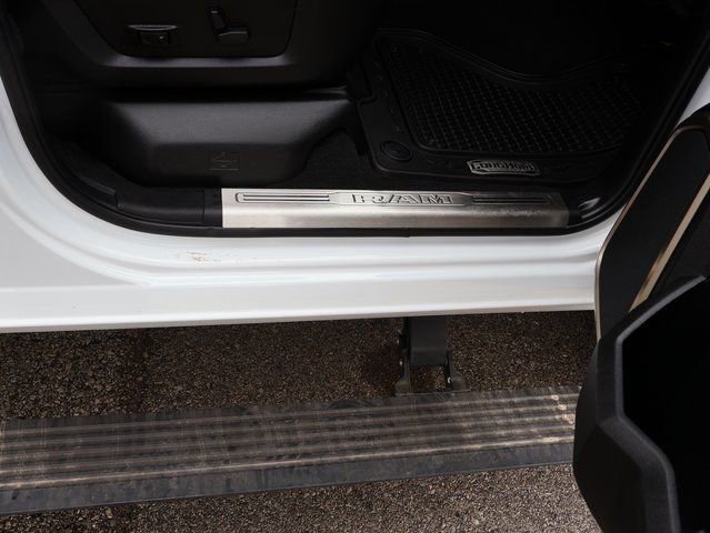 Used 2024 RAM 2500 Limited w/ Safety Group image 13