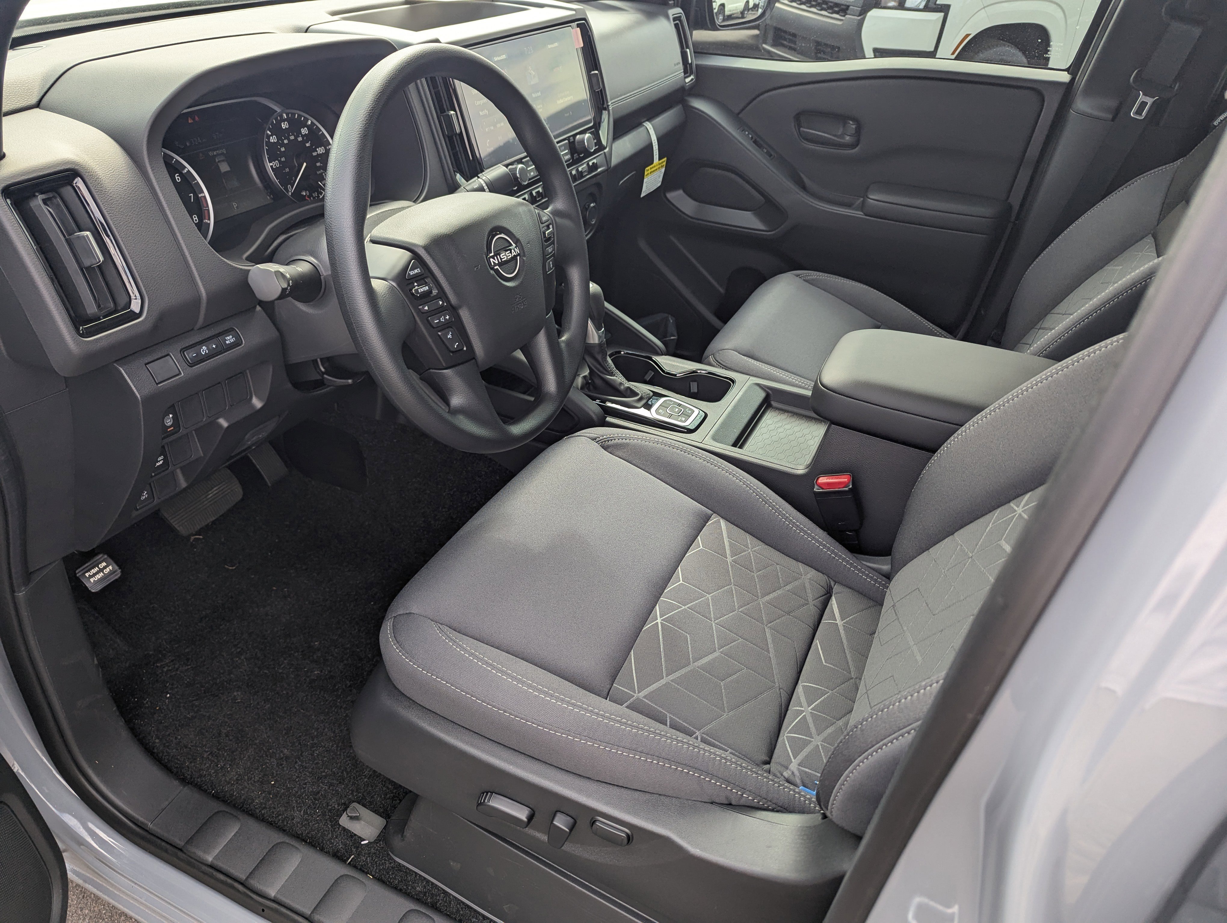 New 2026 Nissan Frontier SV image 10