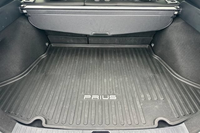 Used 2019 Toyota Prius LE FWD image 17
