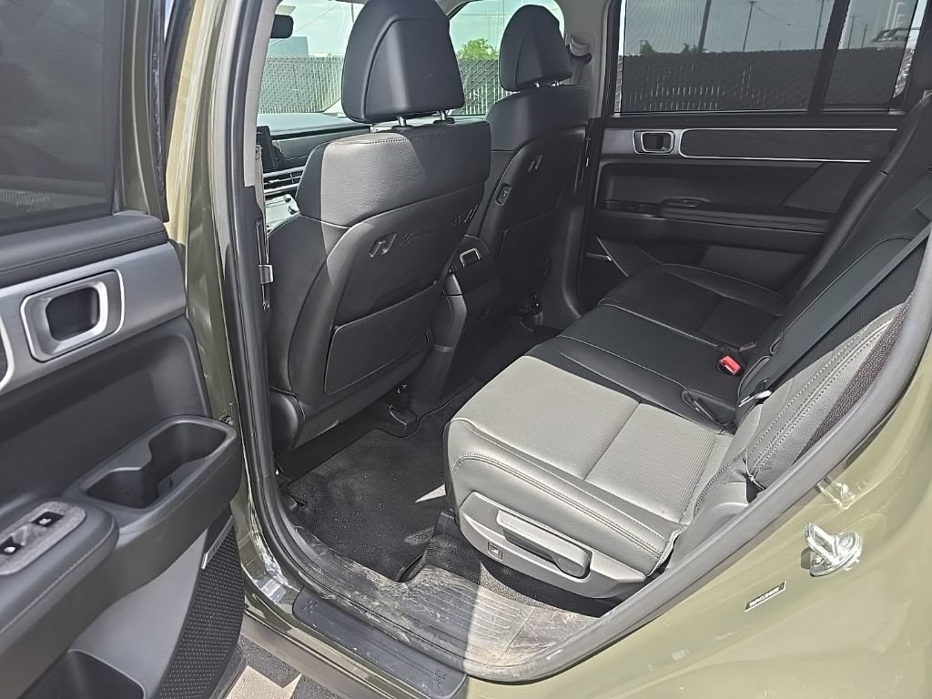 Used 2024 Hyundai Santa Fe Limited FWD image 10