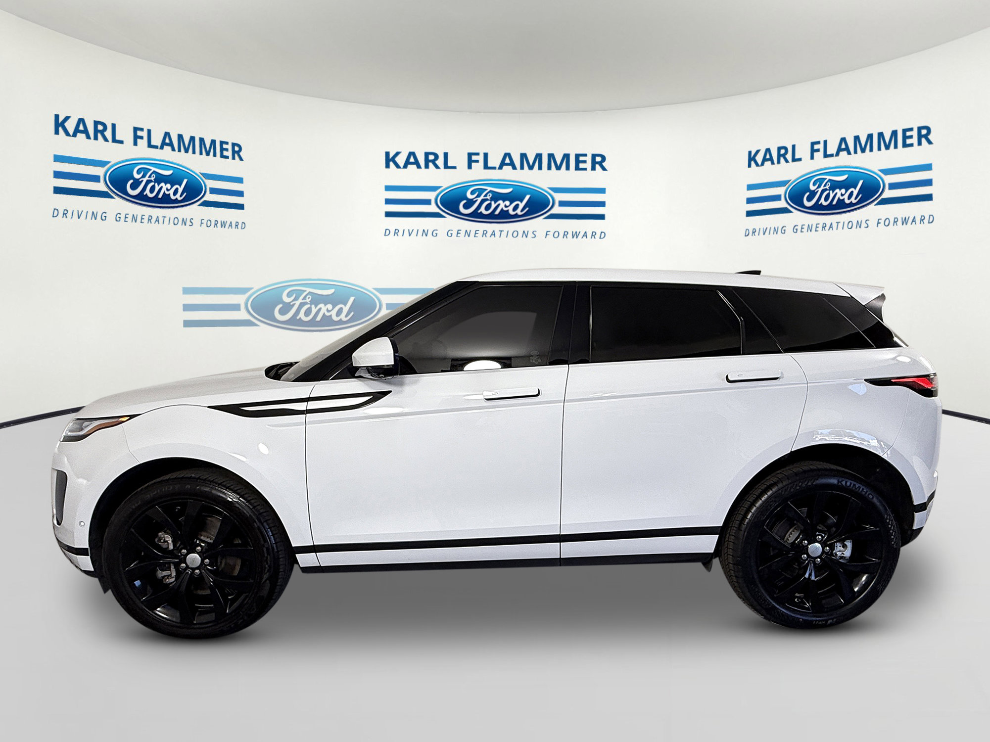 Used 2021 Land Rover Range Rover Evoque SE AWD/4WD image 5