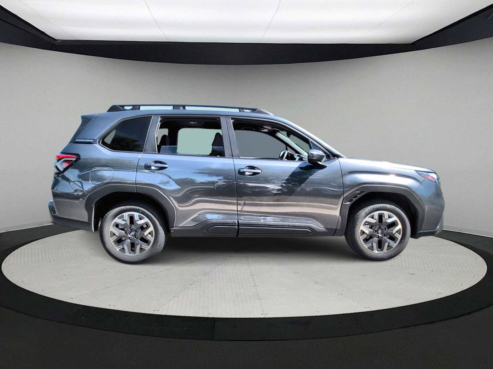 Used 2026 Subaru Forester Premium AWD/4WD image 9