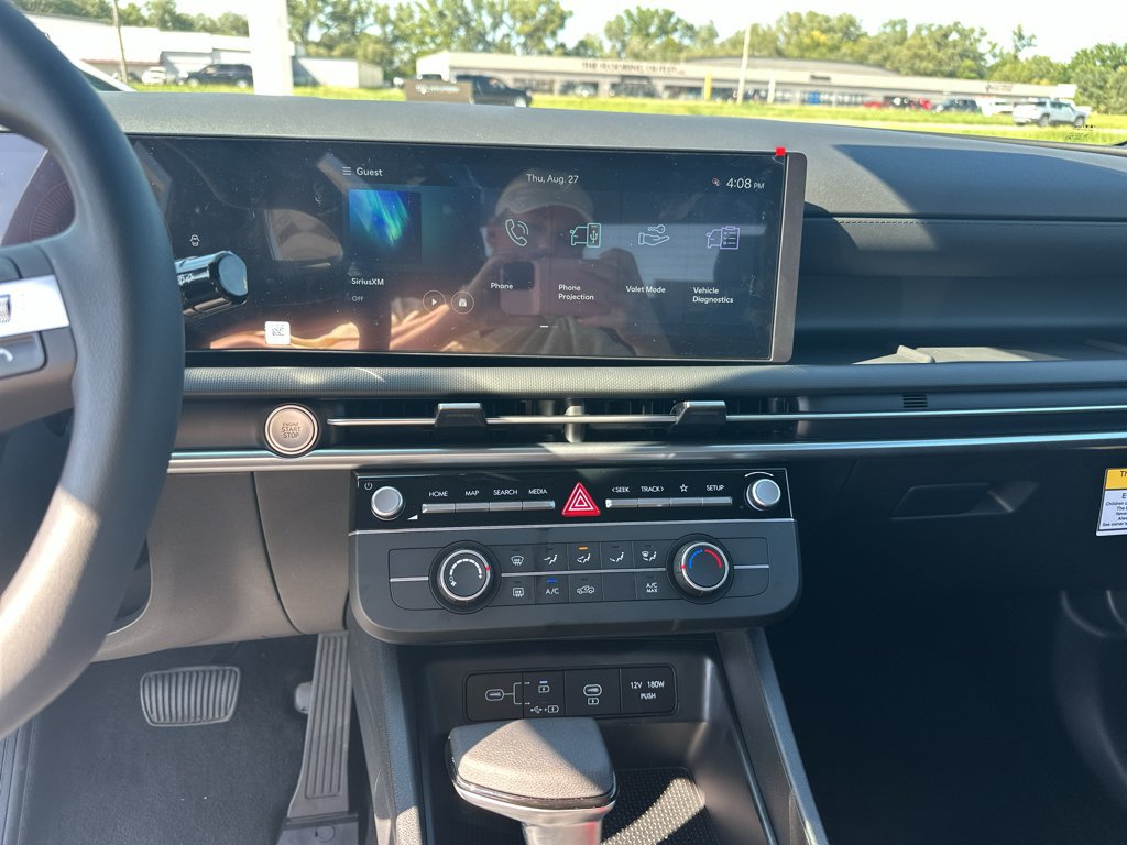 New 2027 Hyundai Santa Cruz SE AWD/4WD image 4