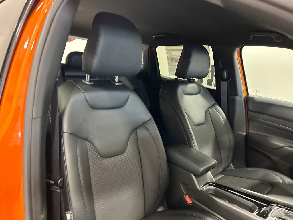 New 2026 Jeep Compass Latitude image 35