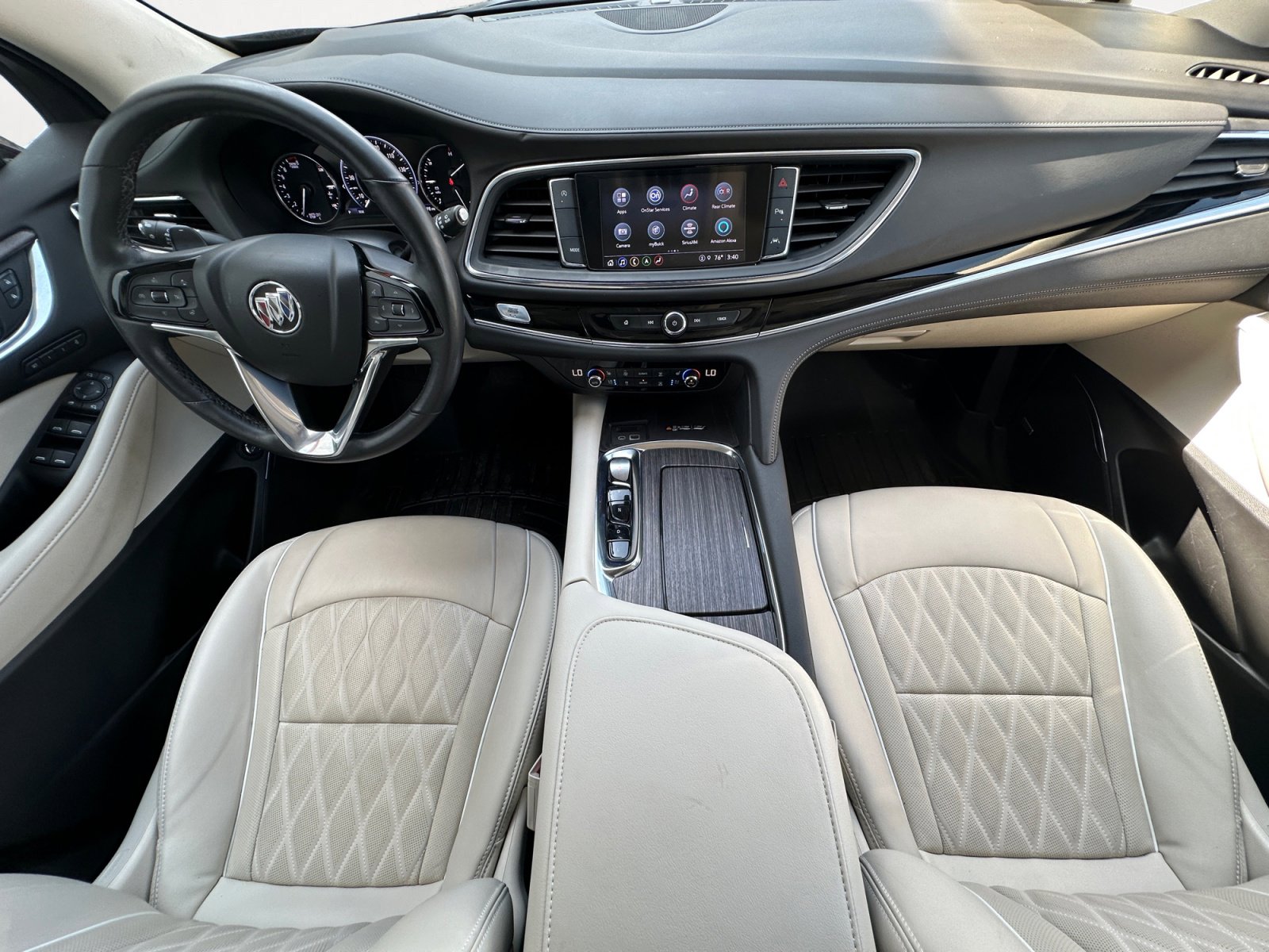 Used 2024 Buick Enclave Avenir w/ Avenir Technology Package image 3