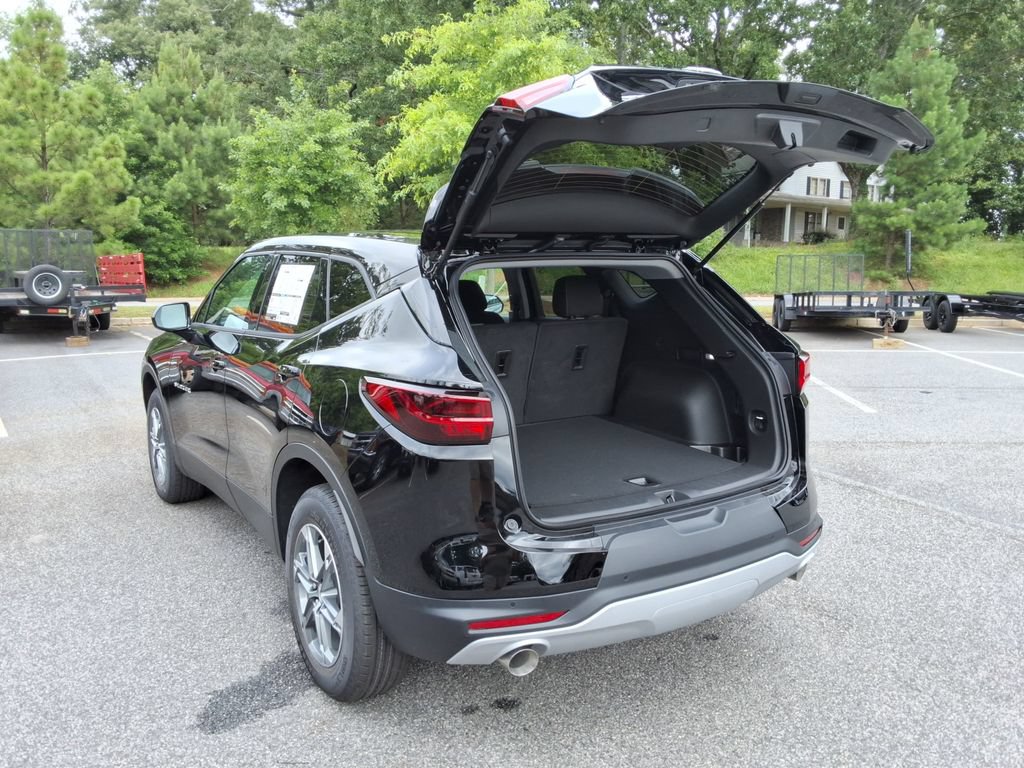 New 2026 Chevrolet Blazer LT FWD image 13