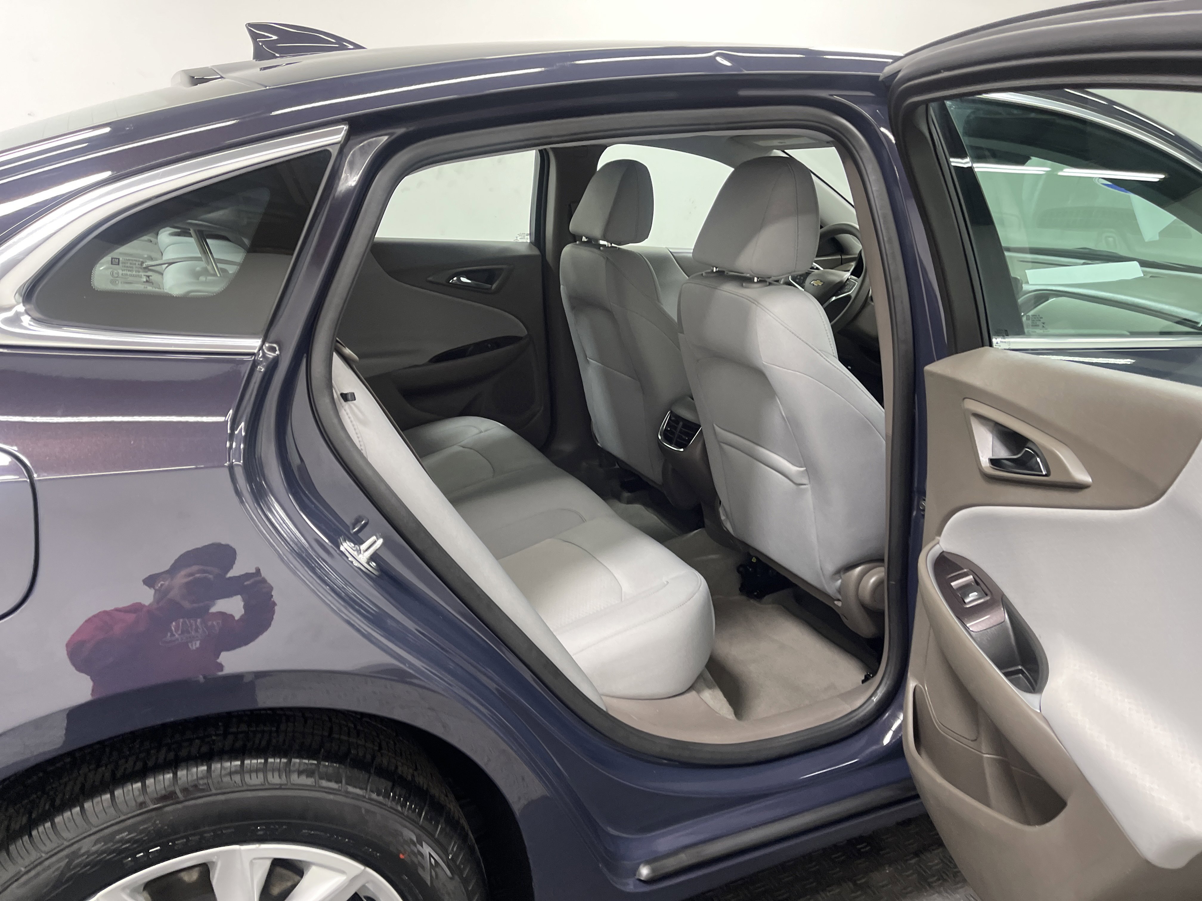 Used 2025 Chevrolet Malibu LT image 19