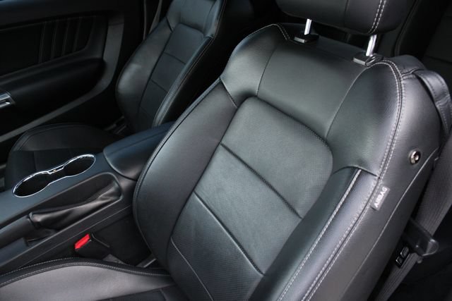 Used 2017 Ford Mustang GT Premium w/ Equipment Group 401A RWD image 6