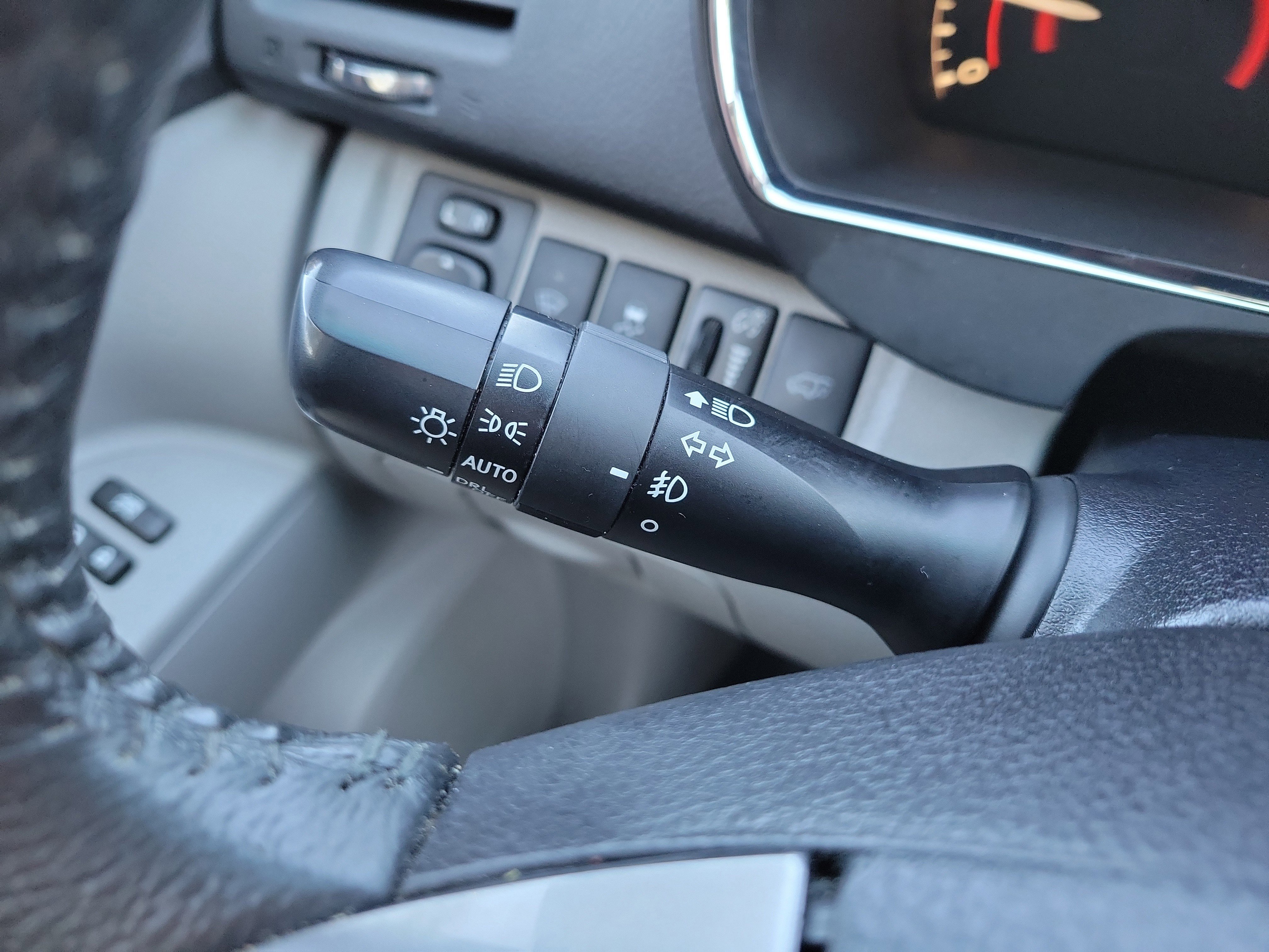 Used 2011 Toyota Highlander Limited image 29