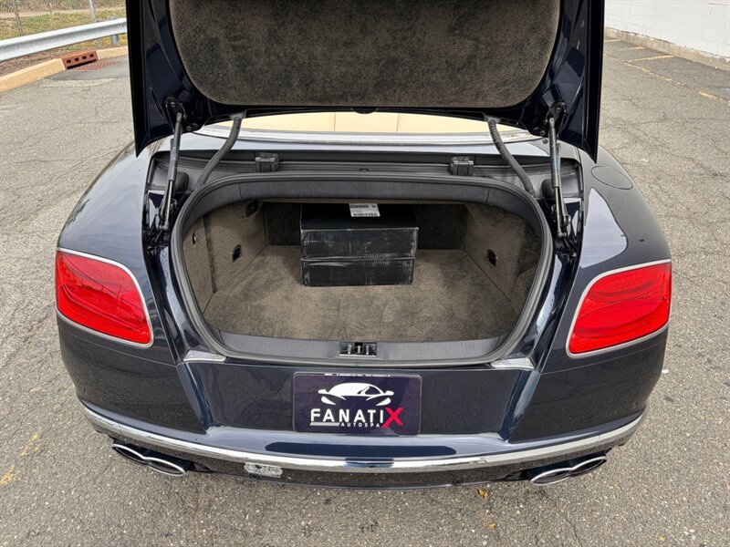 Used 2017 Bentley Continental GT image 33