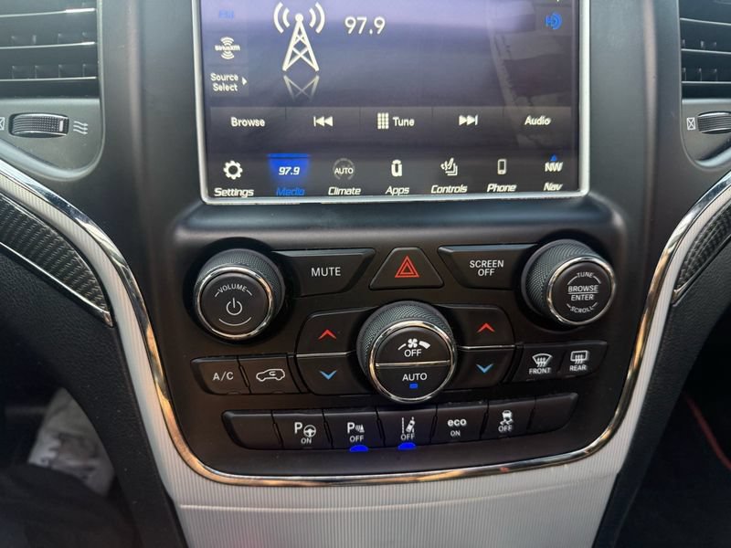 Used 2018 Jeep Grand Cherokee Trackhawk AWD/4WD image 33