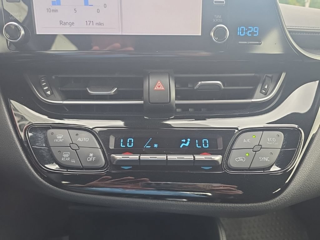 Used 2019 Toyota C-HR LE FWD image 23