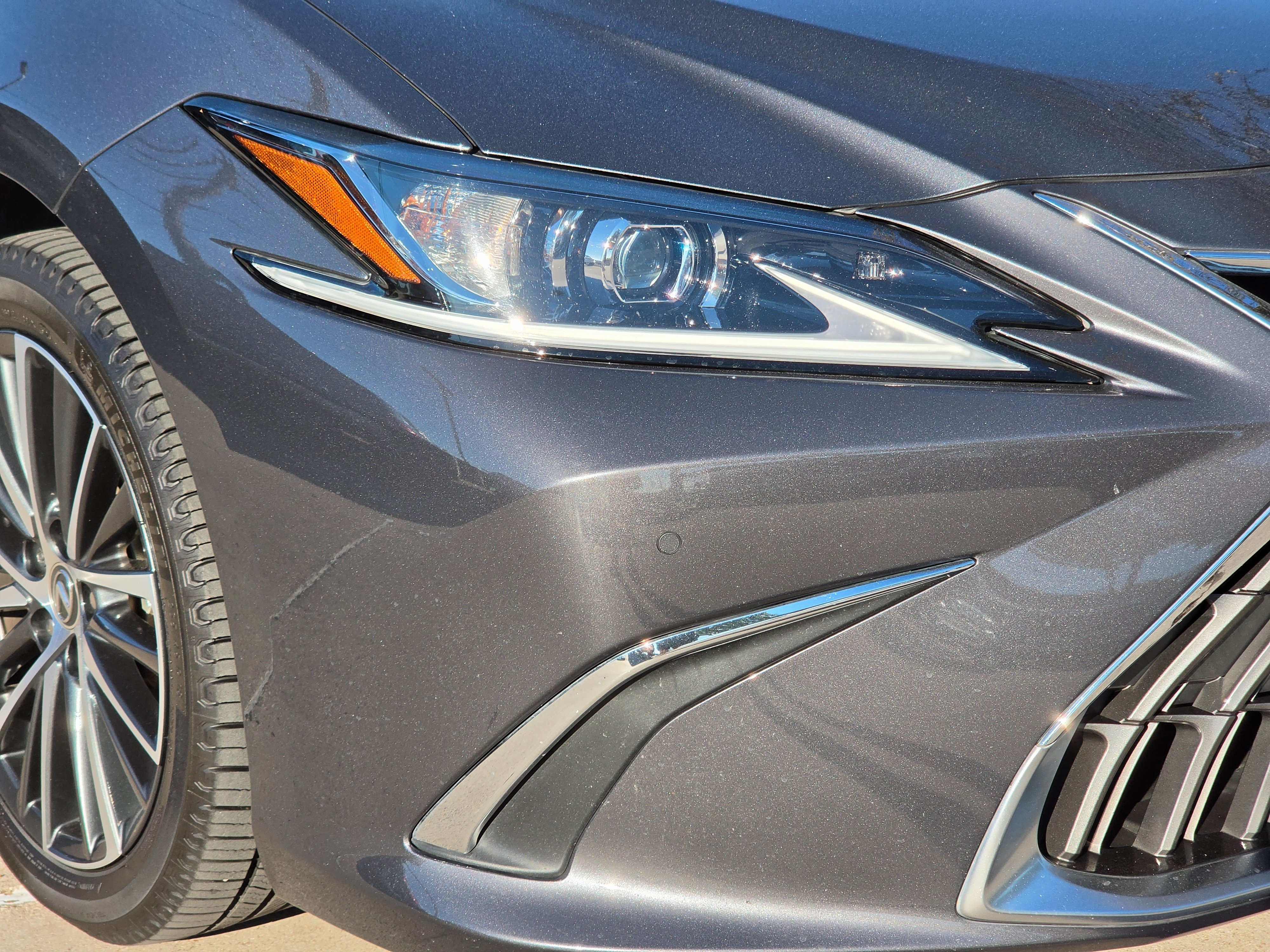 Used 2022 Lexus ES 350 w/ Premium Package FWD image 6