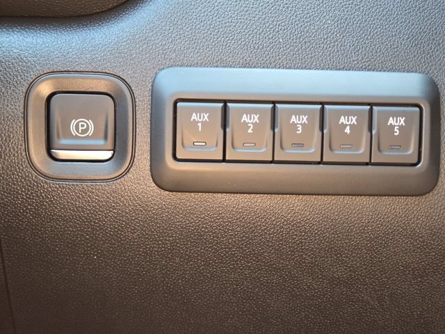 New 2026 Chevrolet Silverado 3500 W/T AWD/4WD image 22