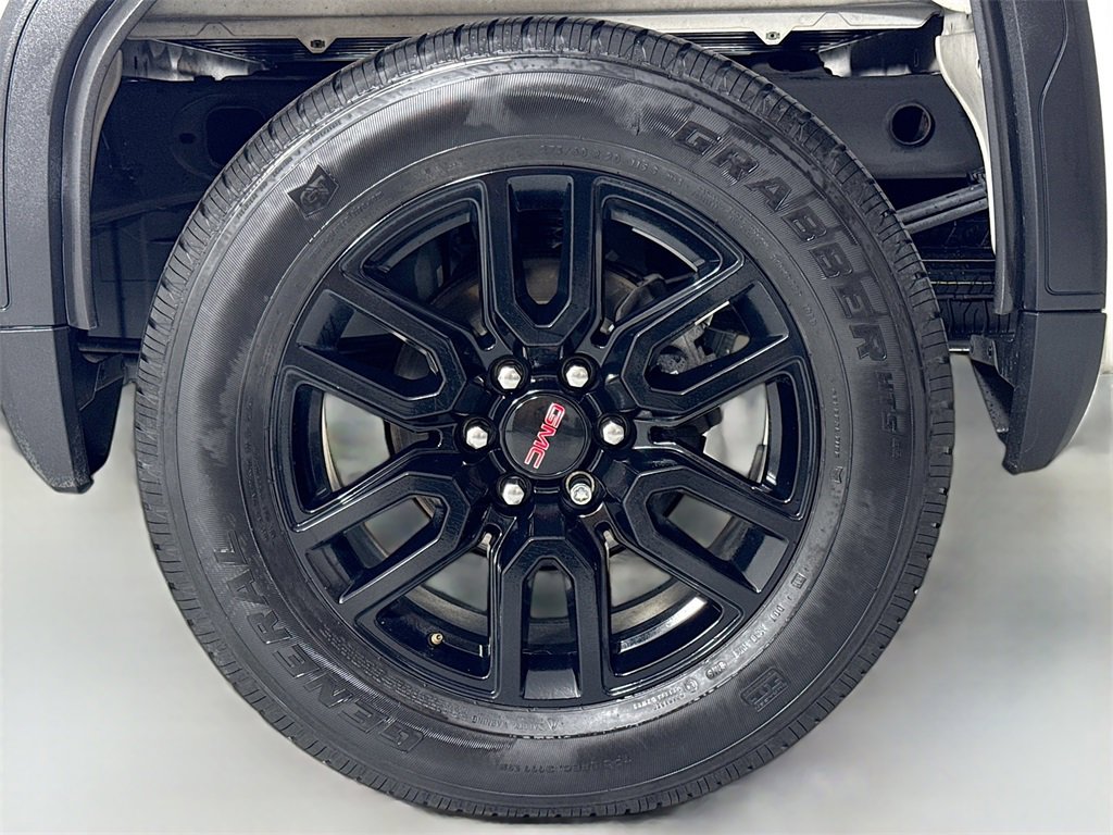 Used 2020 GMC Sierra 1500 Elevation image 10