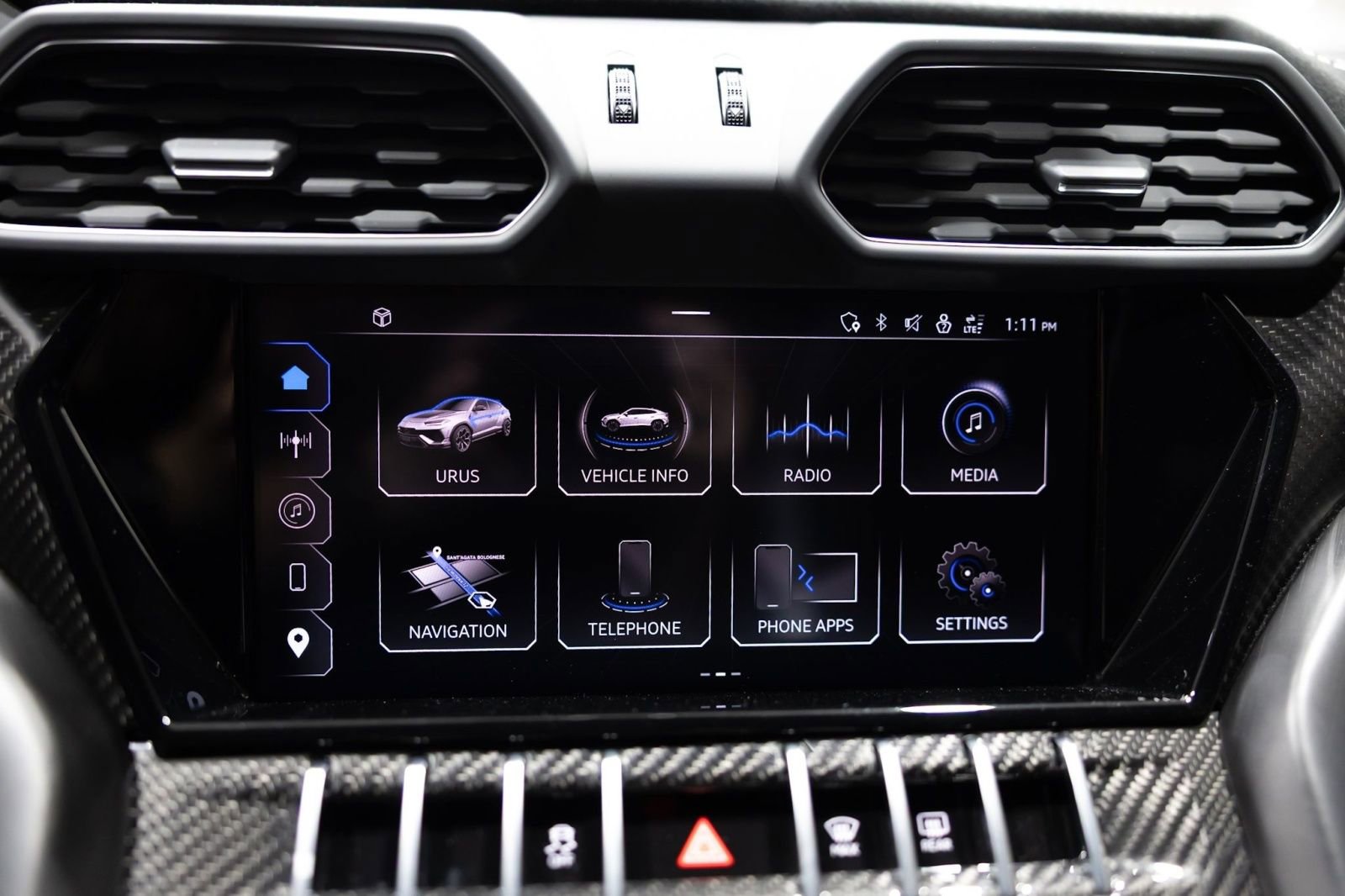 Used 2024 Lamborghini Urus Performante AWD/4WD image 30