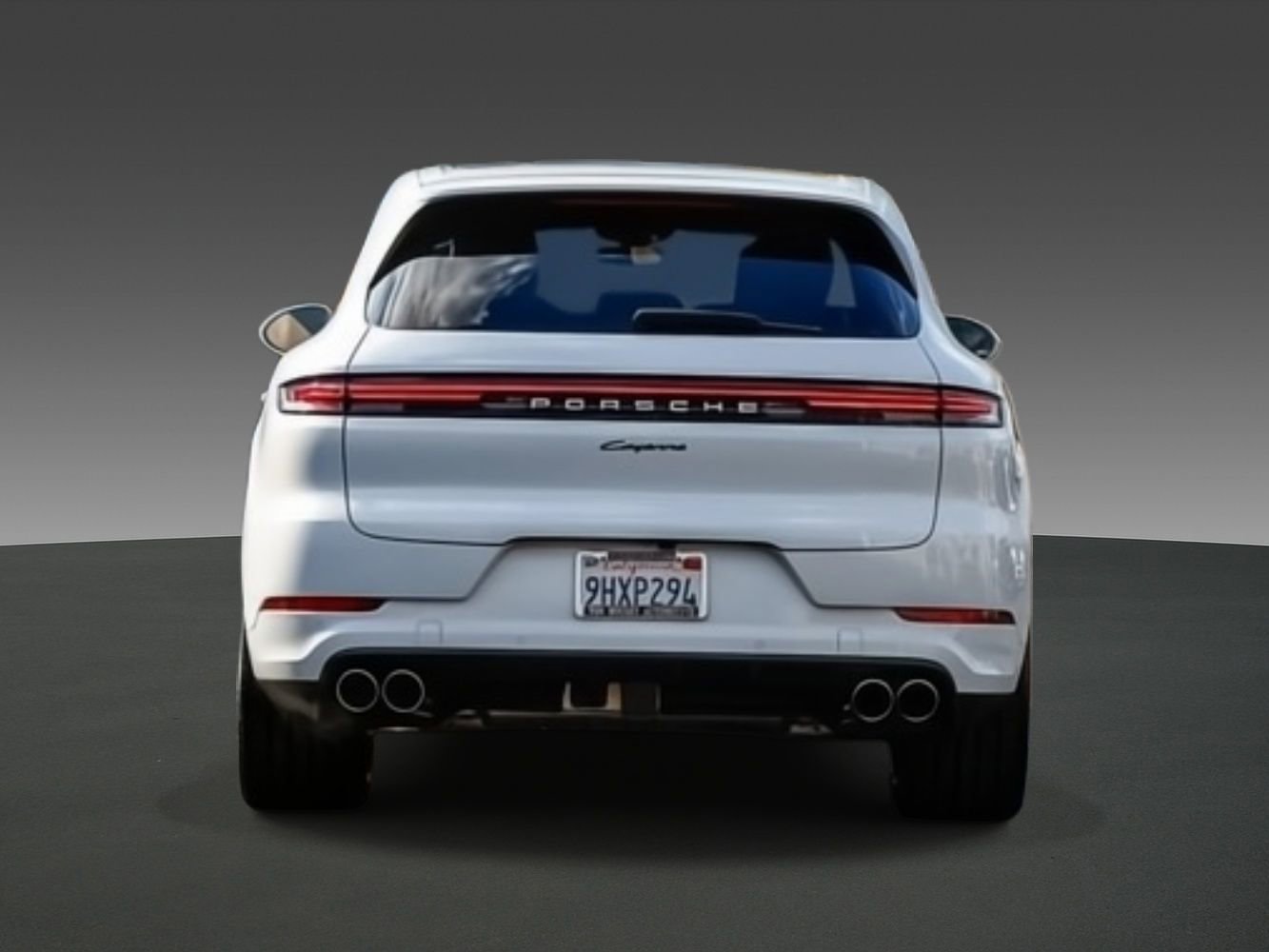 Used 2024 Porsche Cayenne image 3