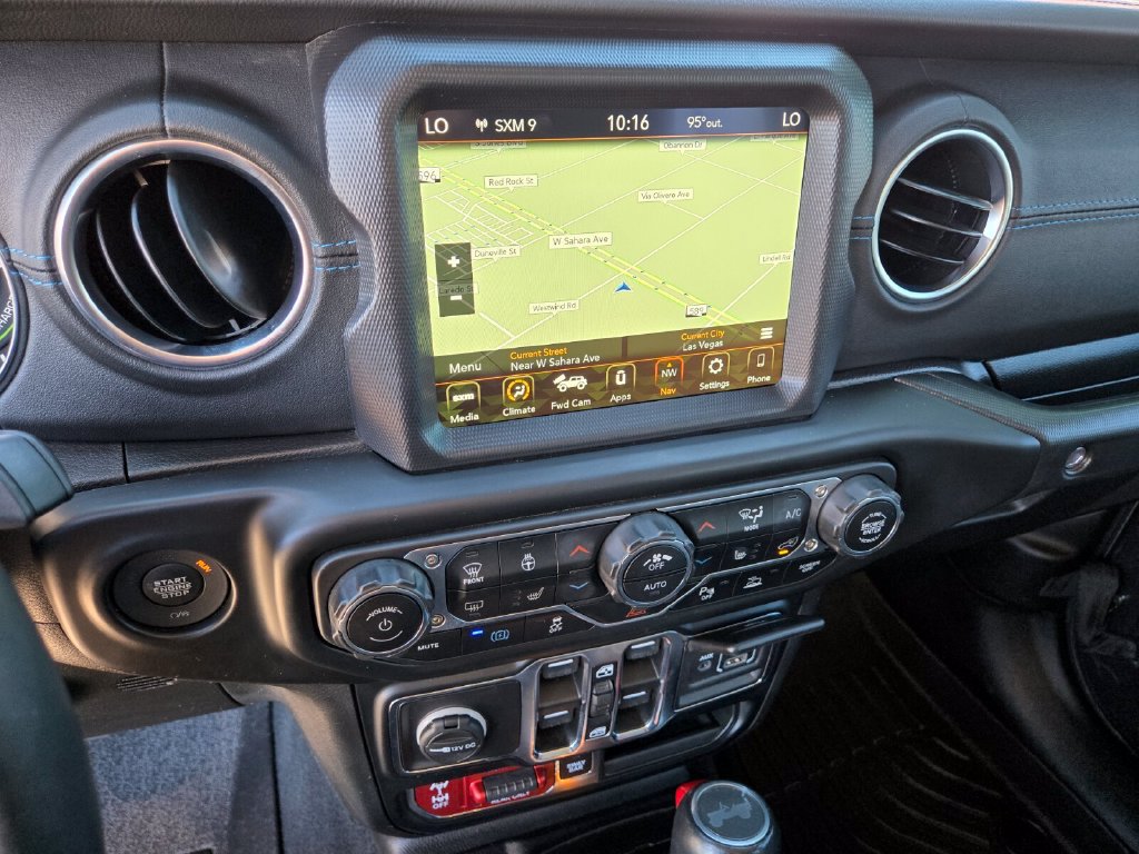 Used 2022 Jeep Wrangler Unlimited Rubicon 4xe w/ Steel Bumper Group AWD/4WD image 29