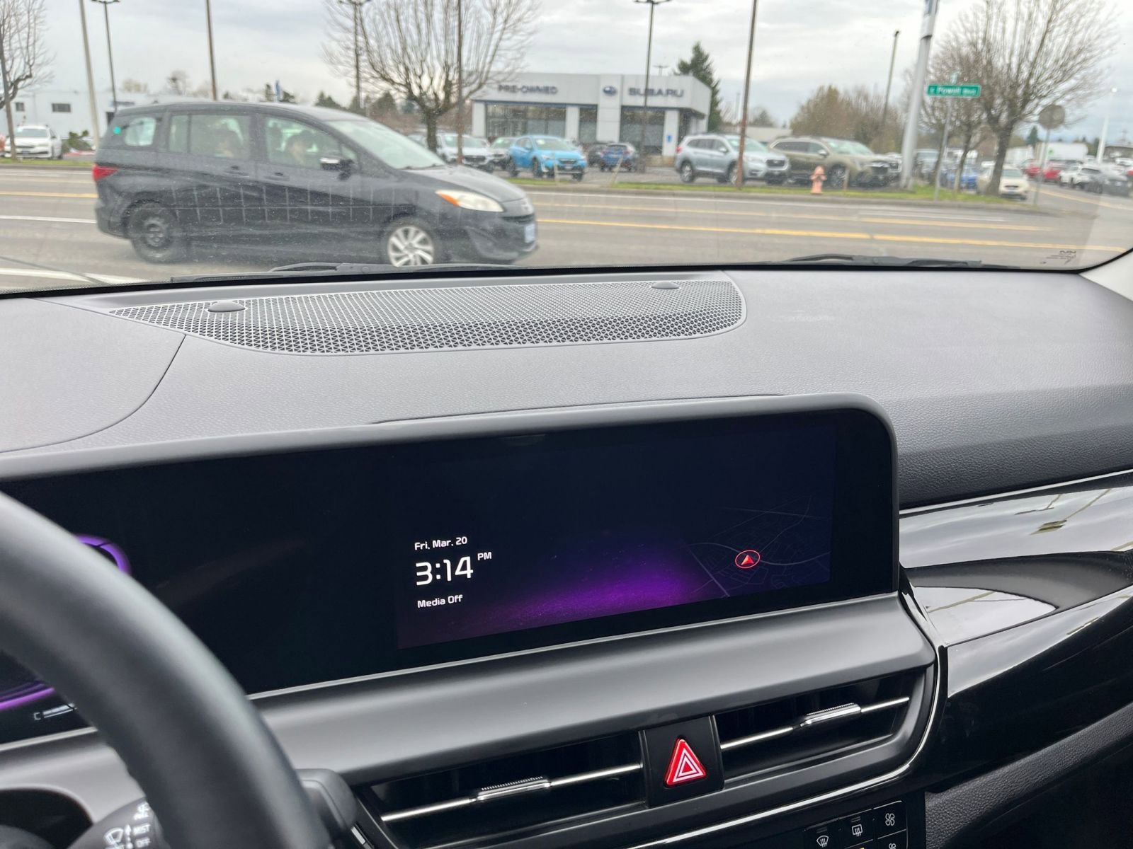 Used 2025 Kia Seltos S image 17