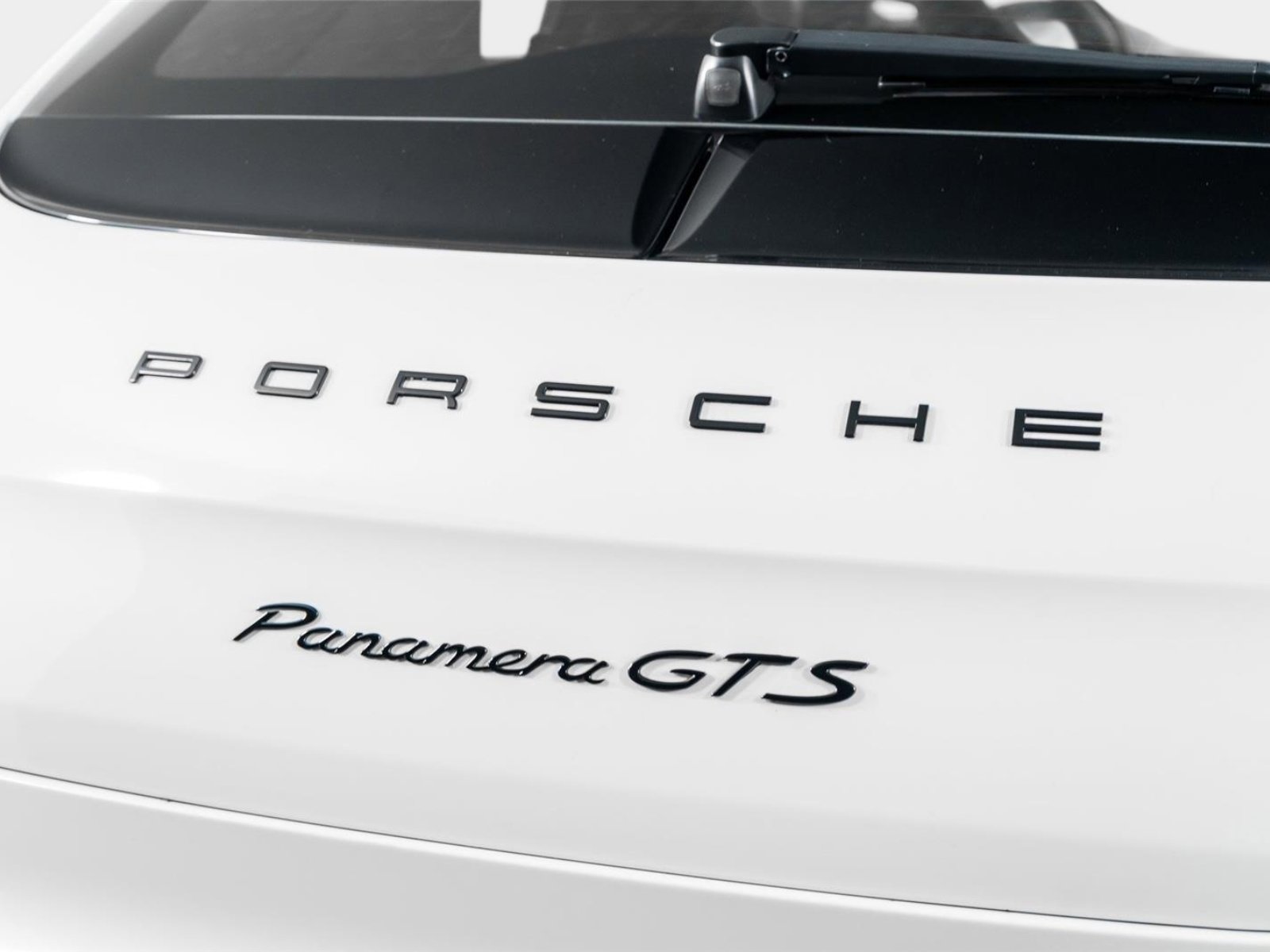 Used 2014 Porsche Panamera GTS image 14