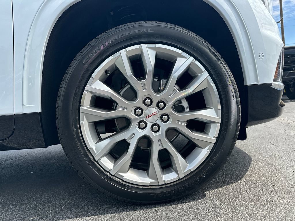 New 2026 GMC Acadia Denali image 13