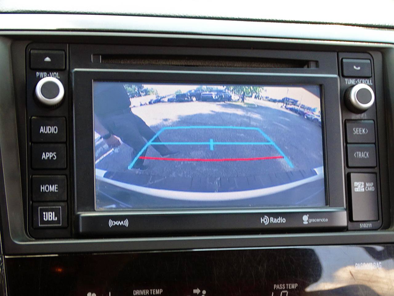 Used 2018 Toyota Sequoia Platinum AWD/4WD image 27