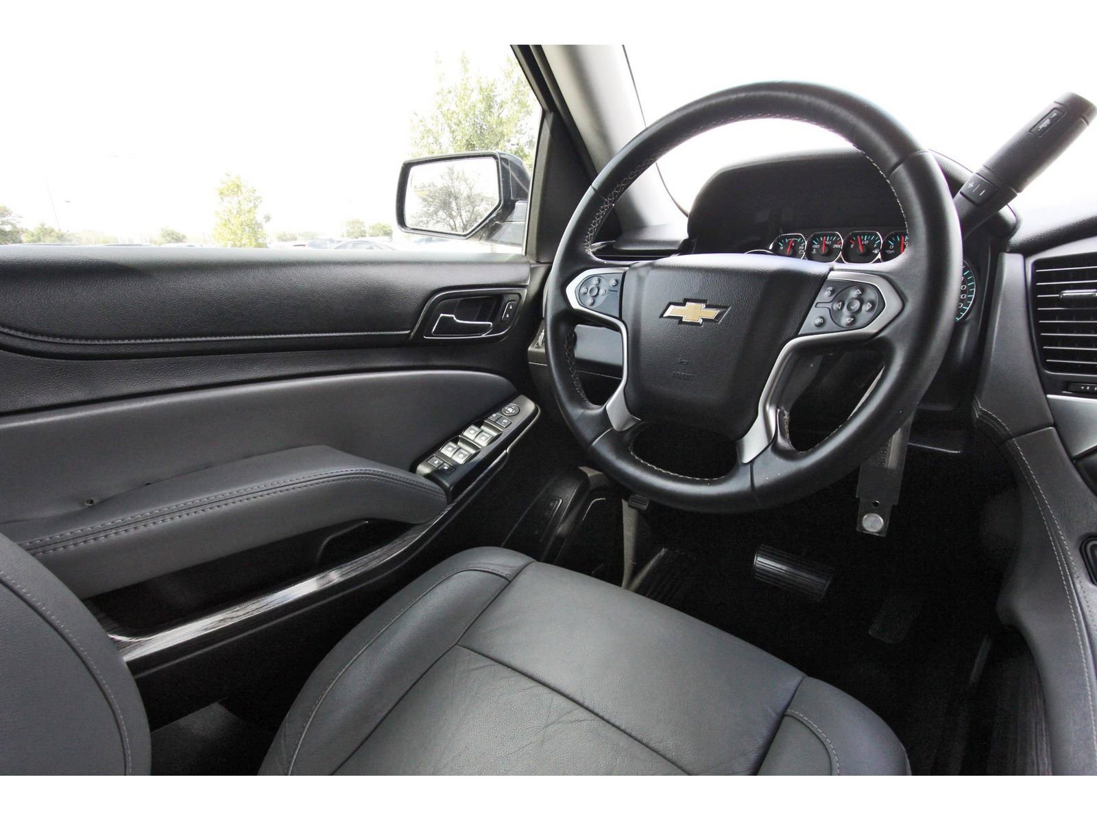 Used 2016 Chevrolet Tahoe LT image 11