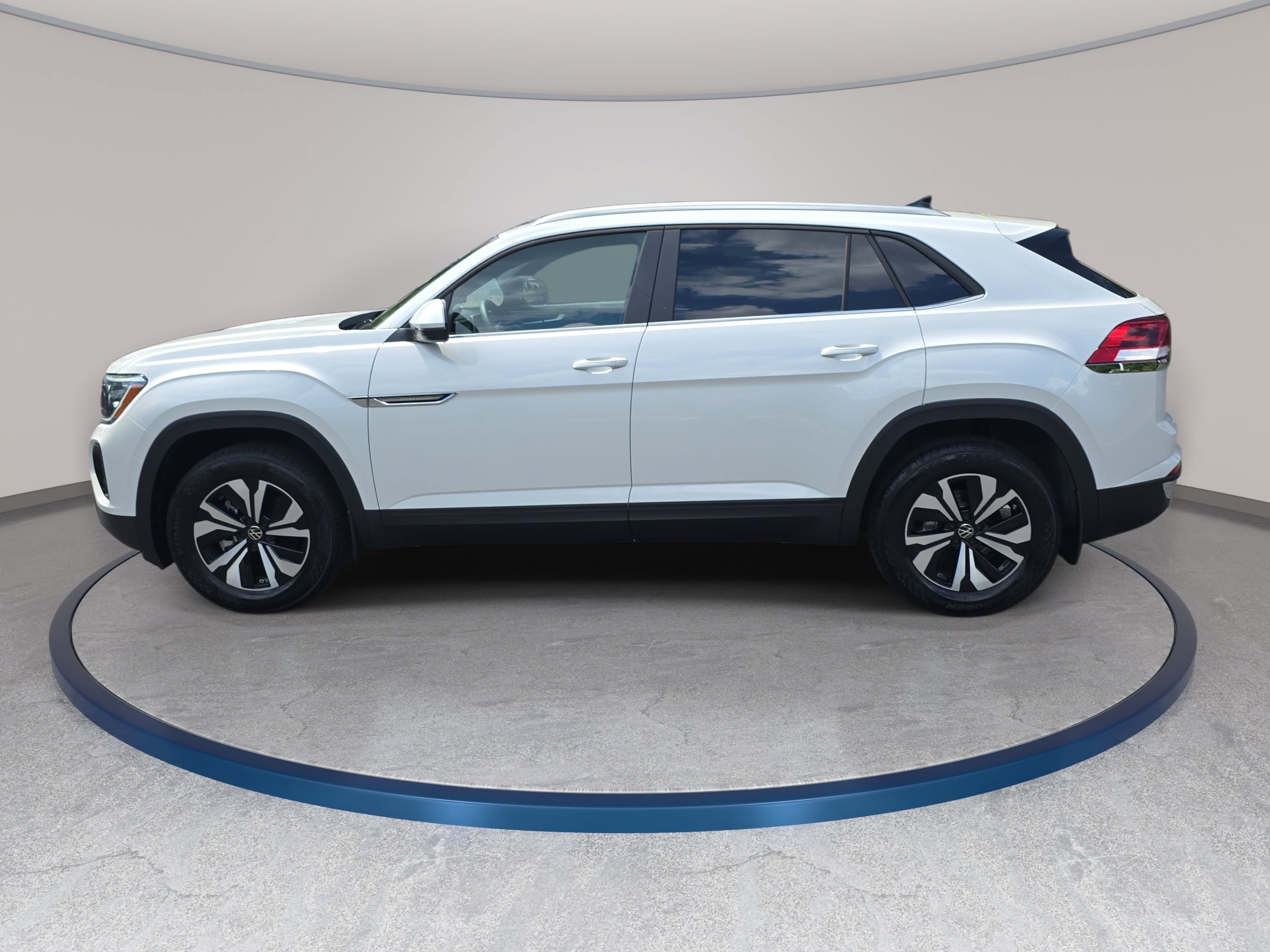 New 2026 Volkswagen Atlas Cross Sport SE FWD image 8