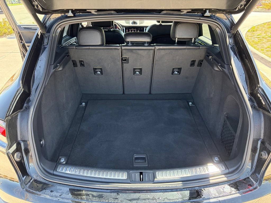Used 2019 Porsche Macan AWD/4WD image 13