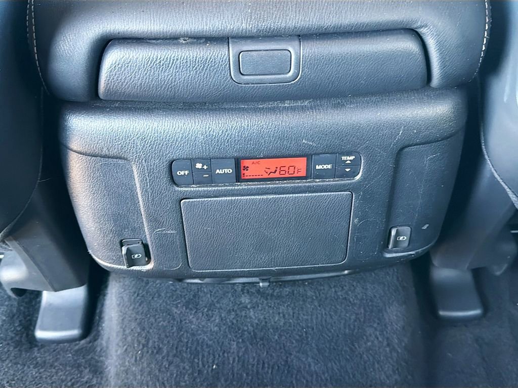 Used 2020 Nissan Armada SL image 19