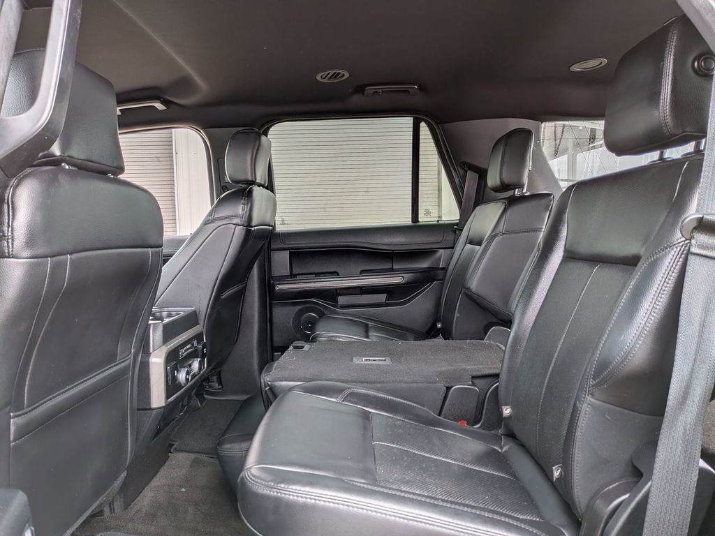 Used 2020 Ford Expedition XLT w/ Equipment Group 202A image 24