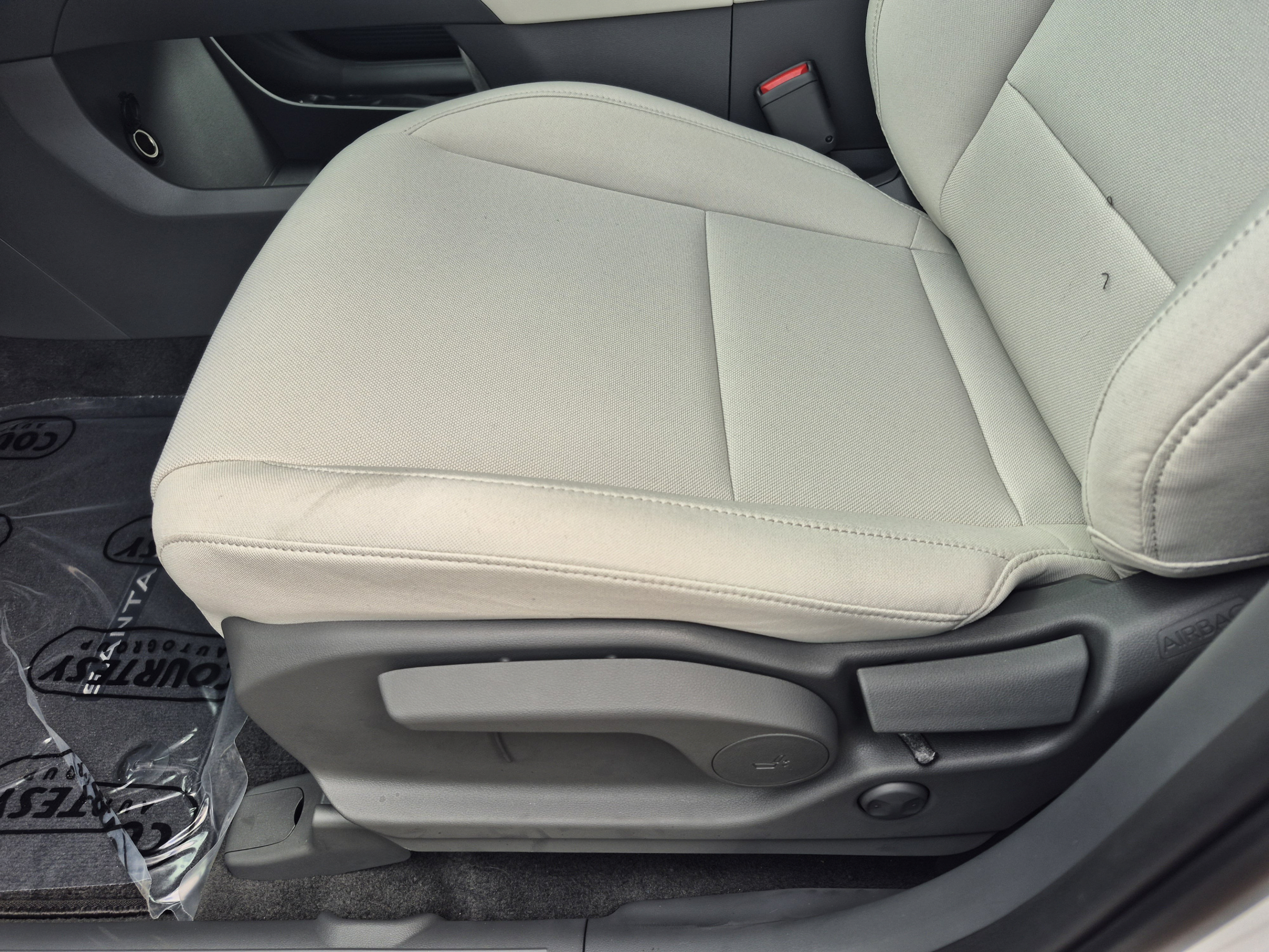 New 2027 Hyundai Santa Fe SE FWD image 23
